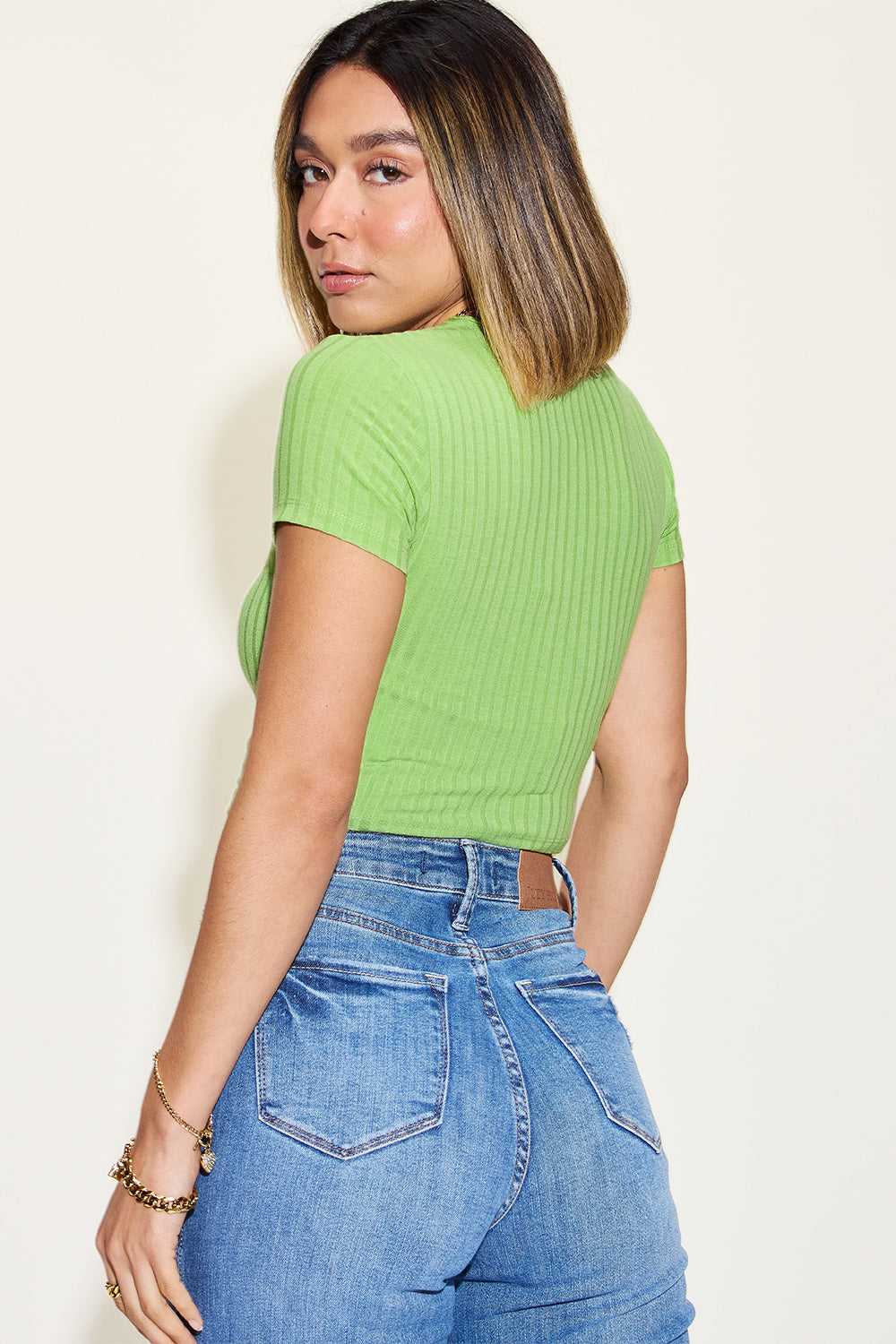 Basic Bae Full Size Ribbed Round Neck Short Sleeve Cropped Top Trendsi