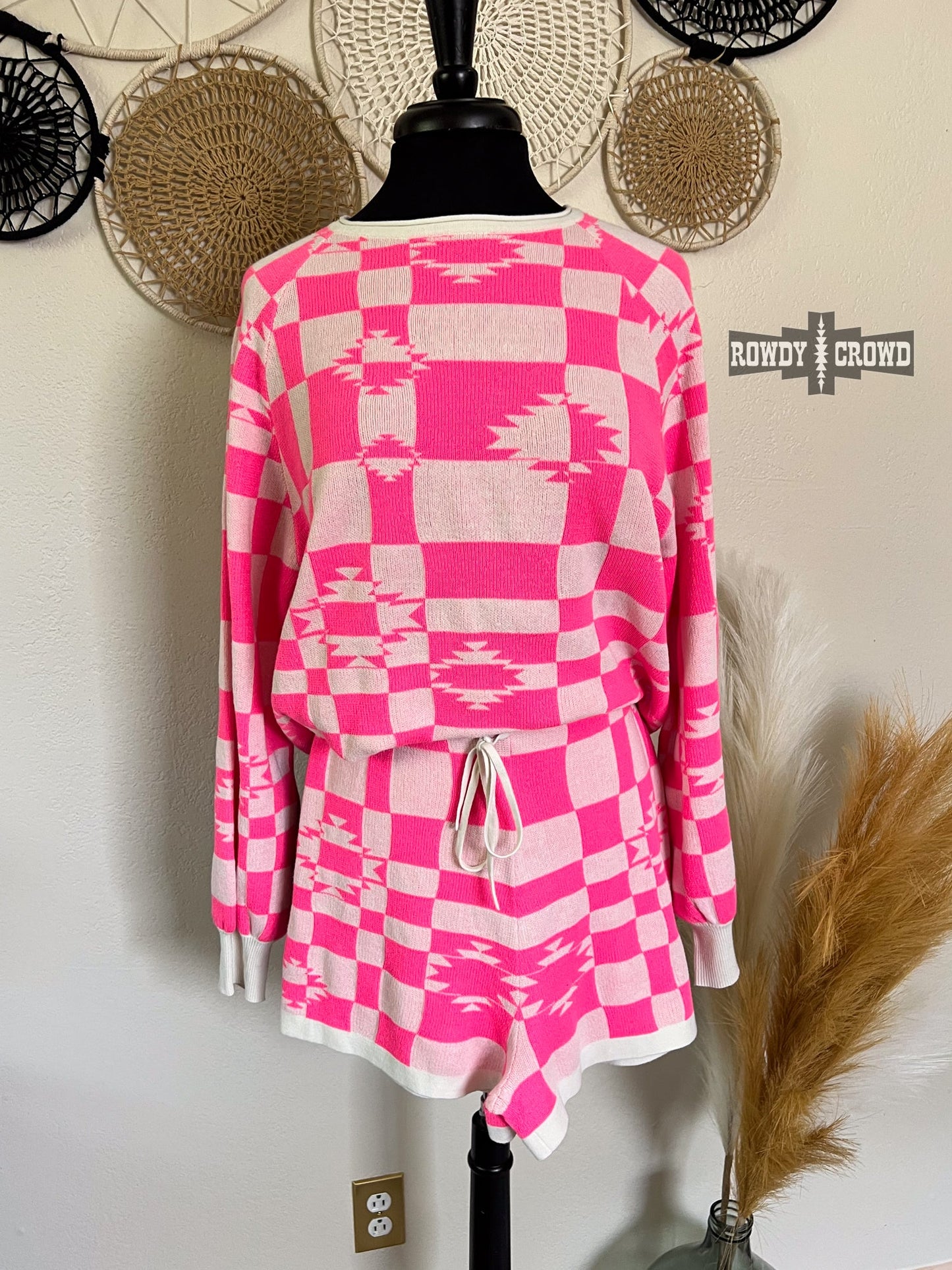 Out of Sight Electric Pink Western Lounge Set