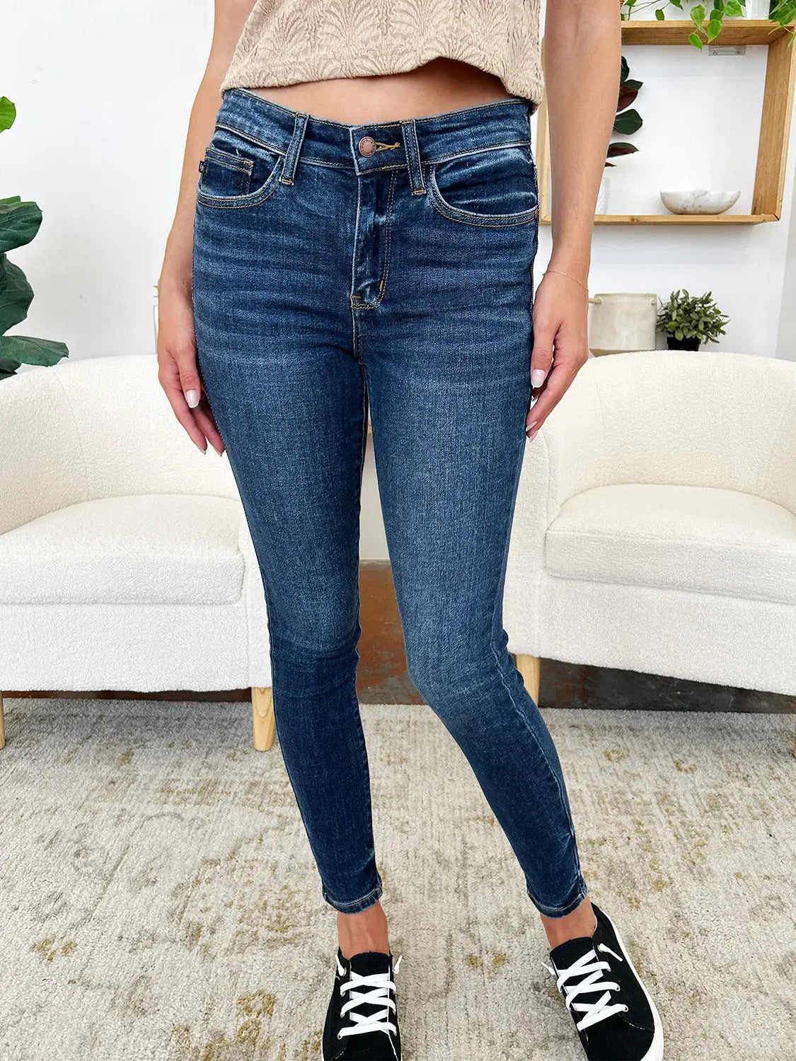 Judy Blue Full Size Classic Handsand Skinny Jeans Trendsi