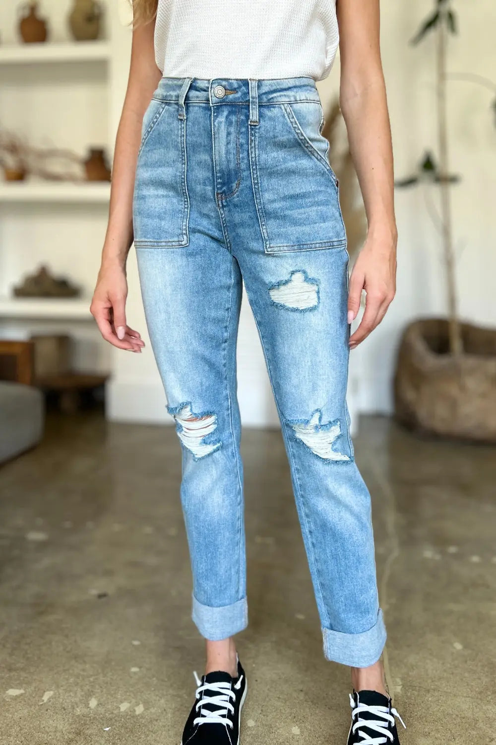 Judy Blue Full Size Distressed Straight Jeans with Patch Pockets - Kittybear Krafts