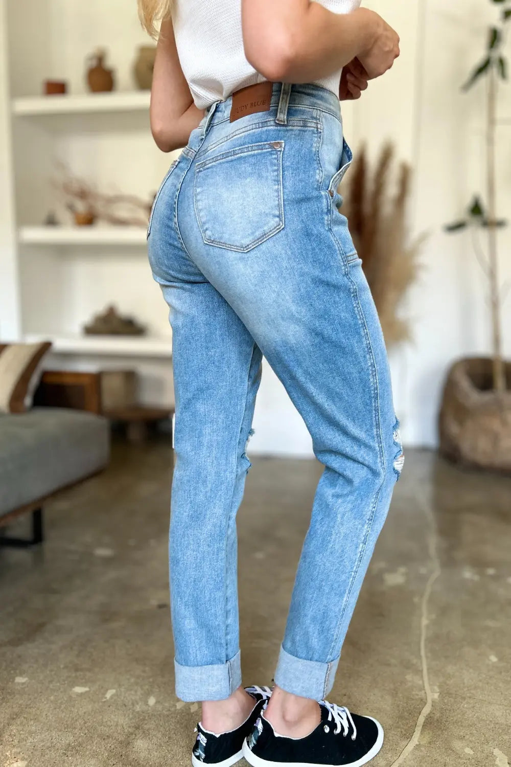 Judy Blue Full Size Distressed Straight Jeans with Patch Pockets - Kittybear Krafts