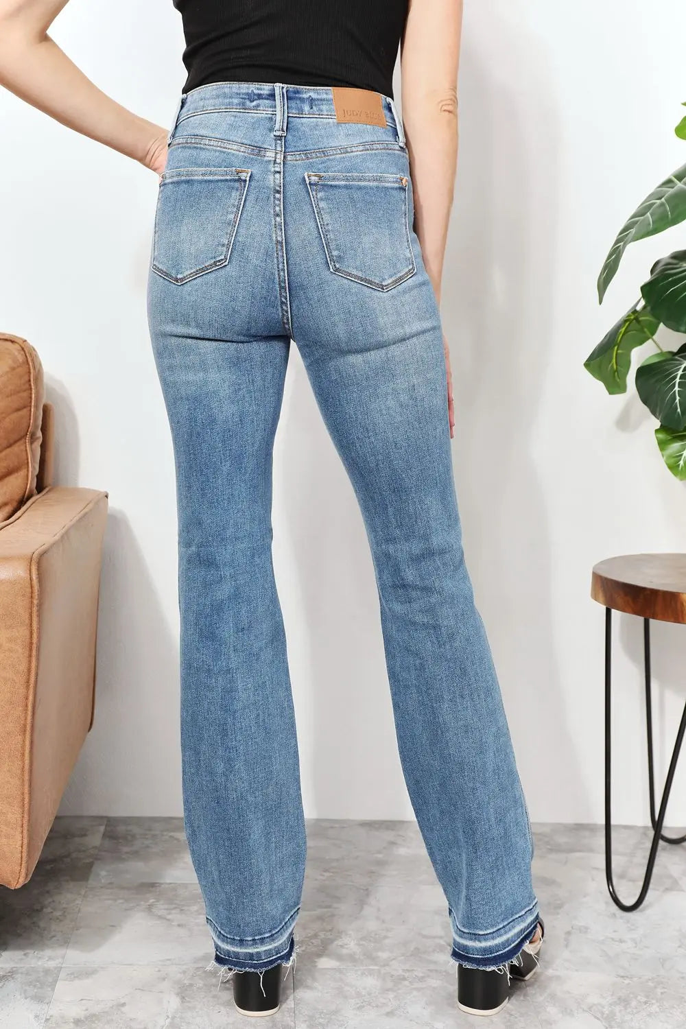 Judy Blue Full Size High Waist Jeans with Pockets - Kittybear Krafts