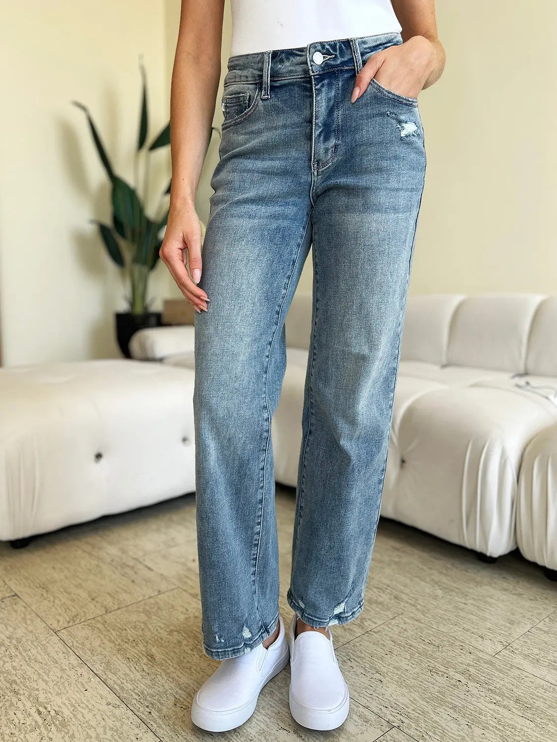 Judy Blue Full Size Mid Rise Distressed Straight Jeans - Kittybear Krafts