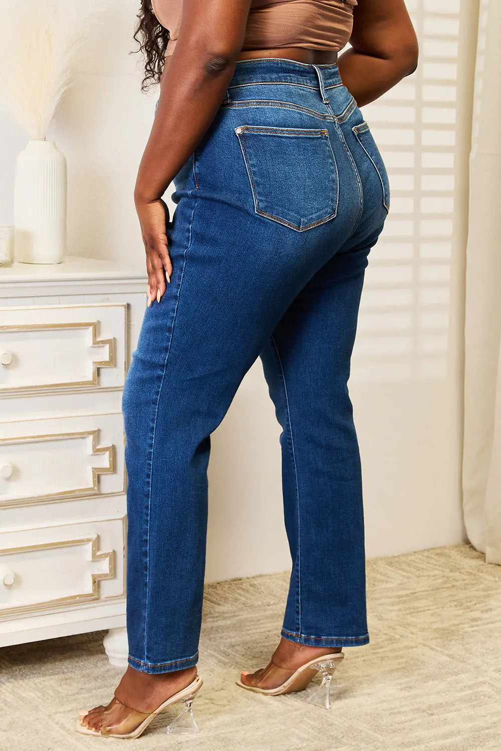 Judy Blue Full Size Straight Leg Jeans with Pockets - Kittybear Krafts