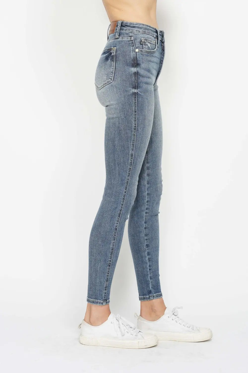 Judy Blue Full Size Tummy Control Contrast Wash Skinny Jeans - Kittybear Krafts