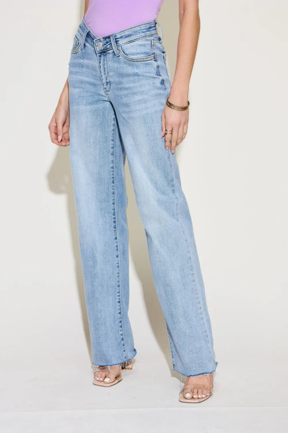 Judy Blue Full Size V Front Waistband Straight Jeans - Kittybear Krafts