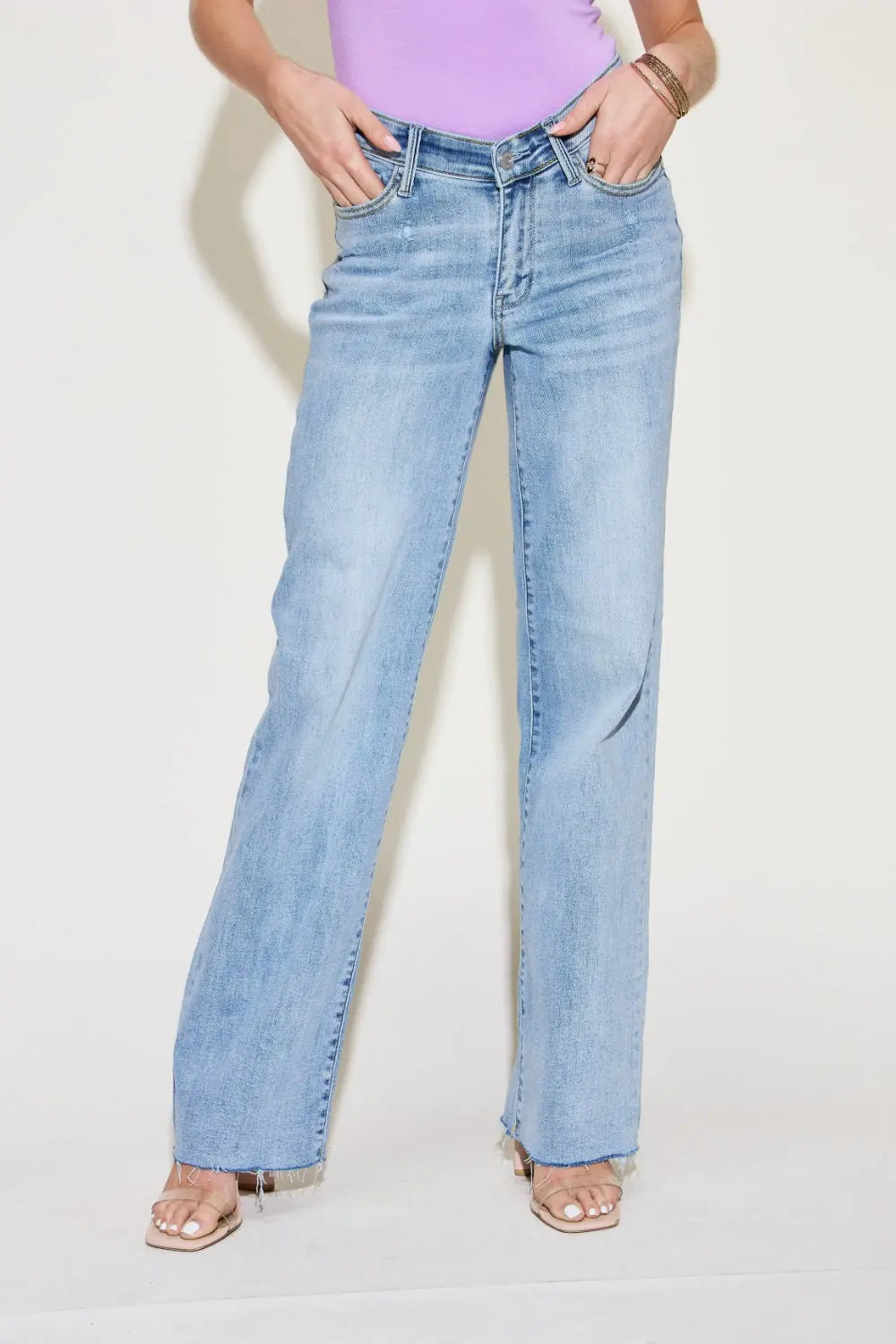 Judy Blue Full Size V Front Waistband Straight Jeans - Kittybear Krafts